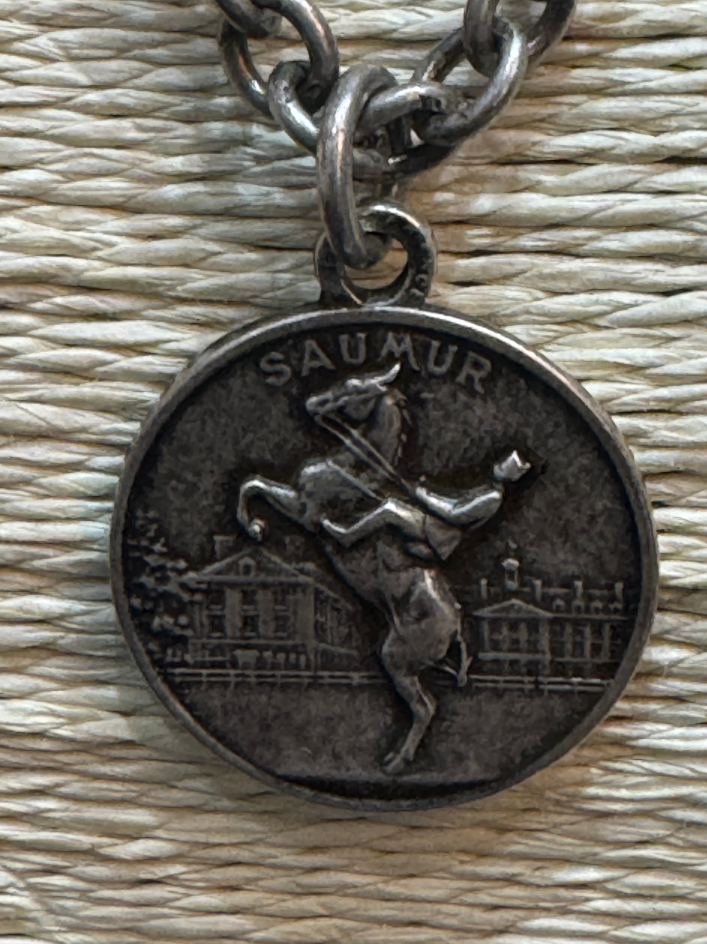 FRENCH KANDE SILVER NK - SAUMUR MEDALLION